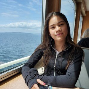 Meet your Posher, Charlotte